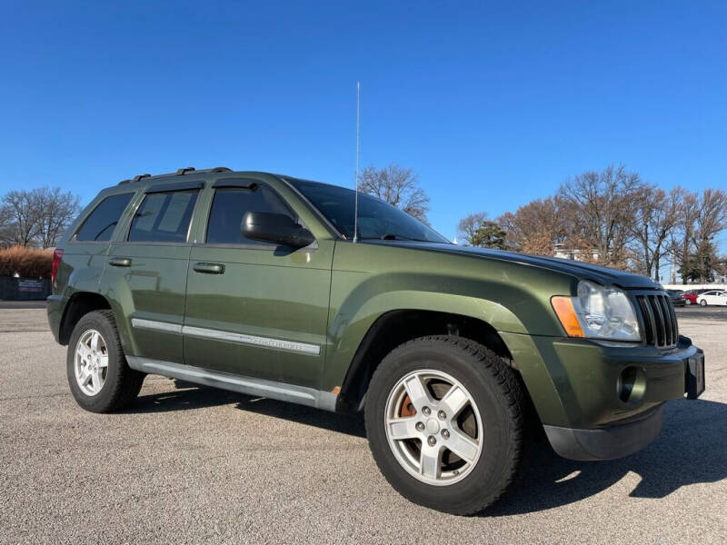 2007 Jeep Grand Cherokee for sale at CHAD AUTO SALES in Bridgeton MO