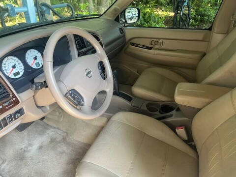 2002 Nissan Pathfinder LE