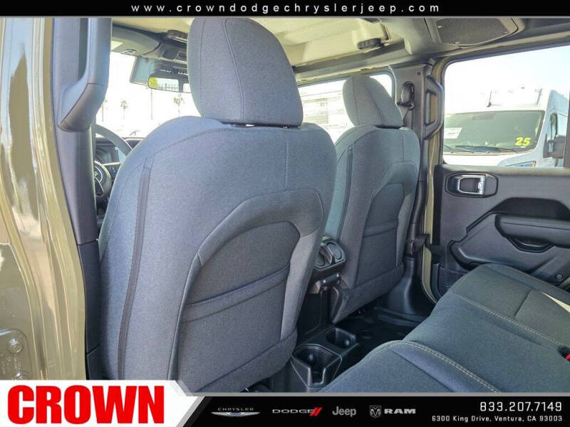 2025 Jeep Gladiator Willys