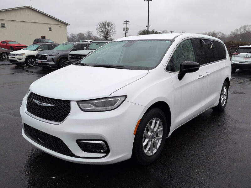 2024 Chrysler Pacifica Touring L