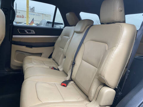 2017 Ford Explorer XLT