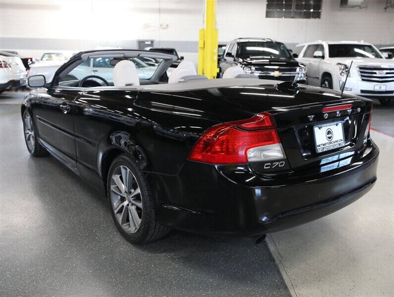 2011 Volvo C70 T5