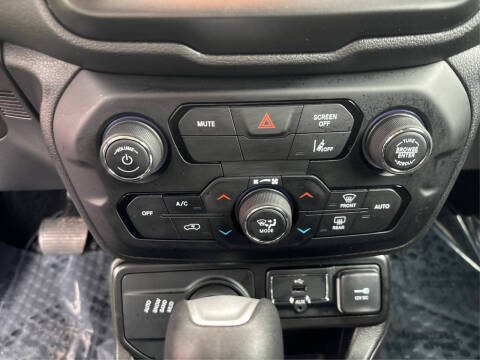 2022 Jeep Renegade Altitude