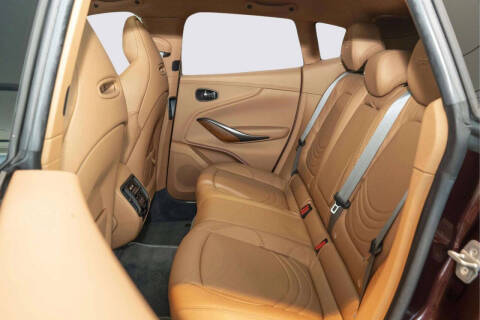2022 Aston Martin DBX