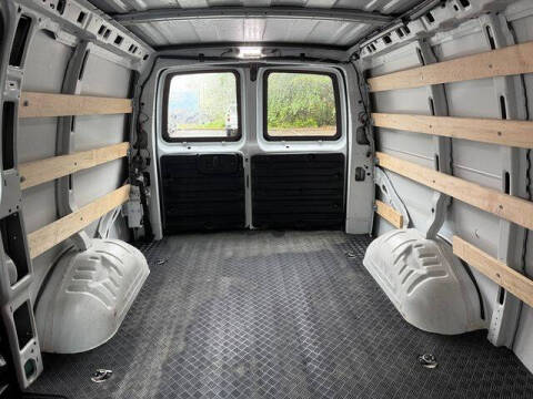2024 Chevrolet Express 2500