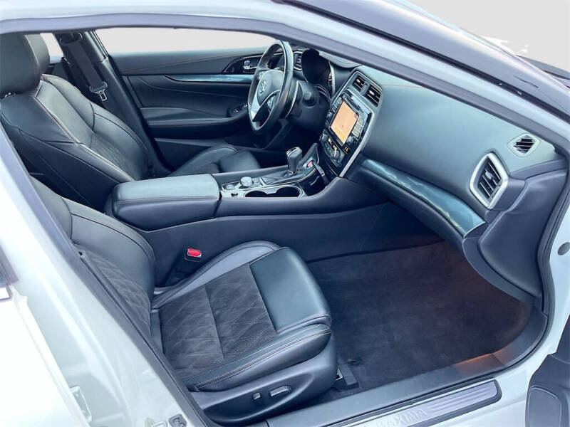2022 Nissan Maxima 3.5 SR