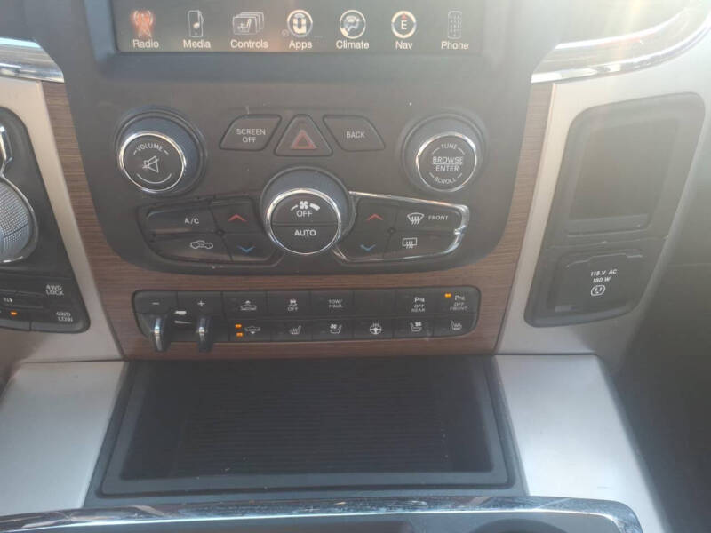 2015 RAM 1500 Laramie
