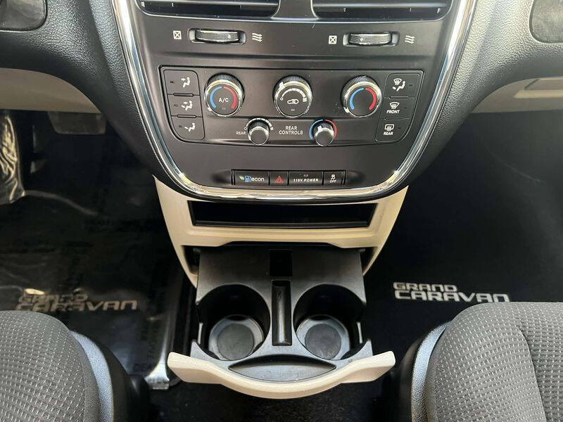 2017 Dodge Grand Caravan SE - Photo 25