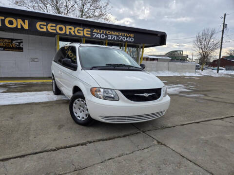 2003 Chrysler Town and Country