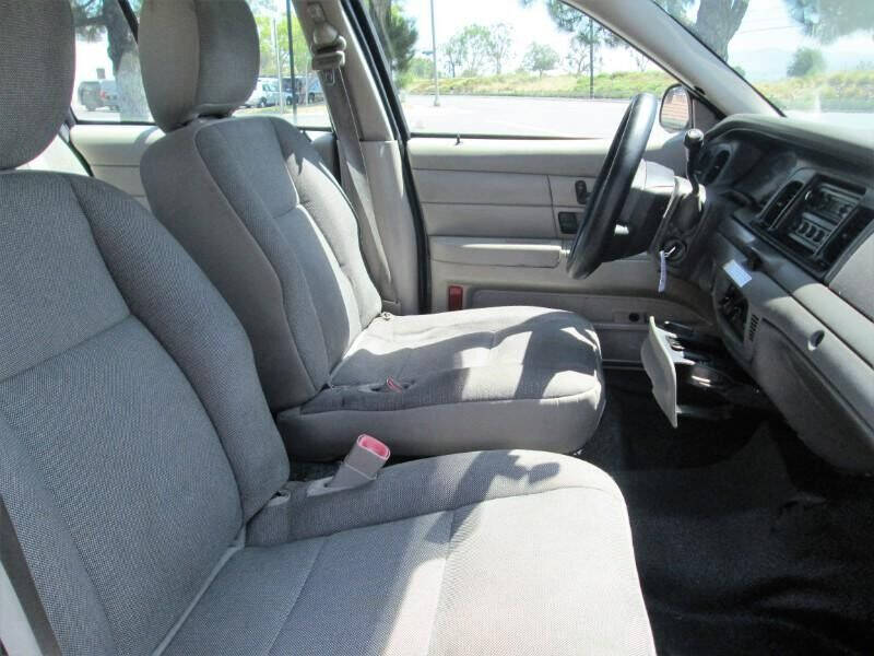 2011 Ford Crown Victoria