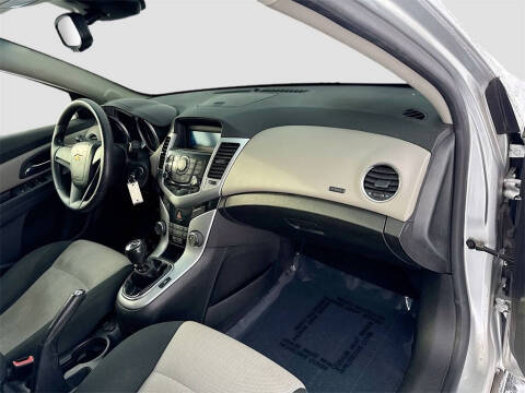 2011 Chevrolet Cruze LS