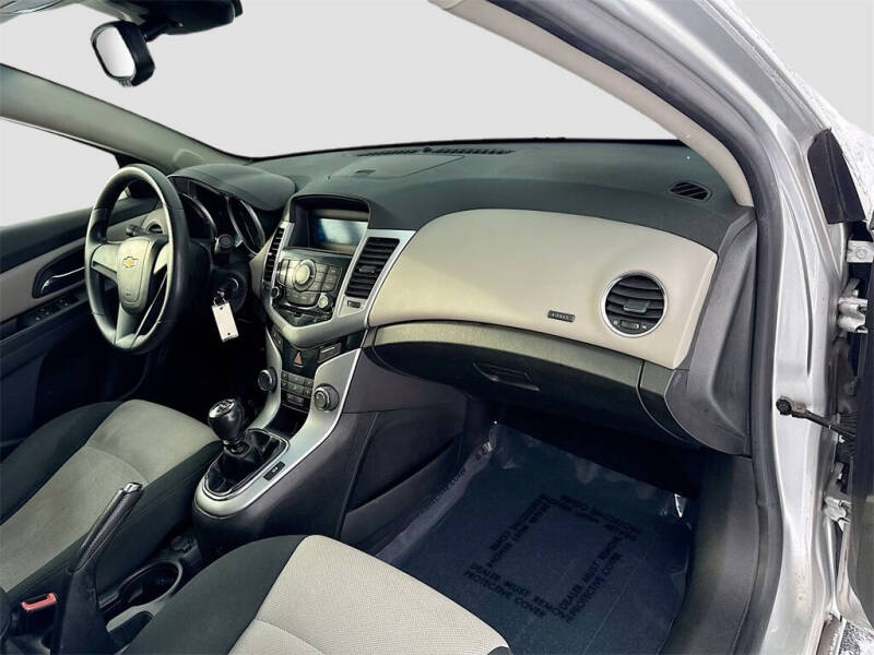 2011 Chevrolet Cruze LS