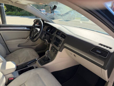 2016 Volkswagen Golf SportWagen