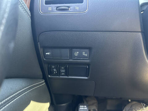 2017 Nissan Armada SL