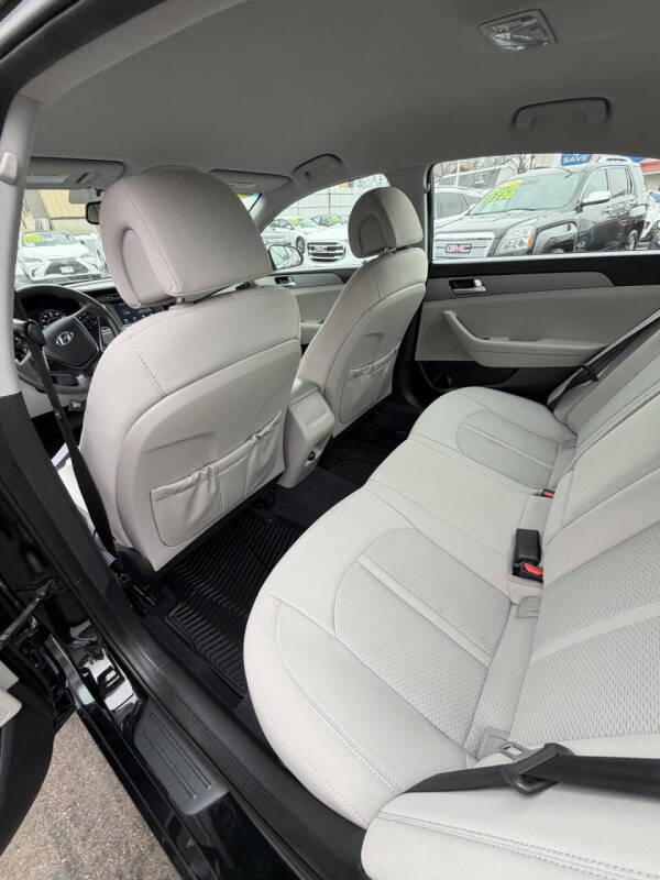 2016 Hyundai Sonata SE