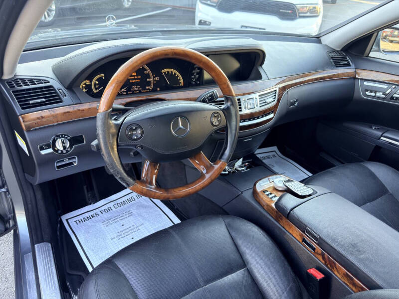 2009 Mercedes-Benz S-Class S 550