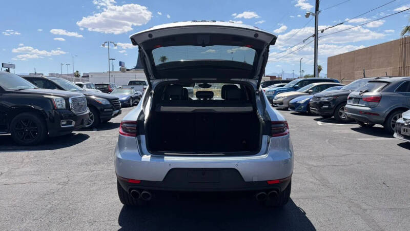 2016 Porsche Macan S