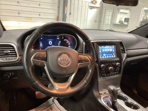 2019 Jeep Grand Cherokee Laredo