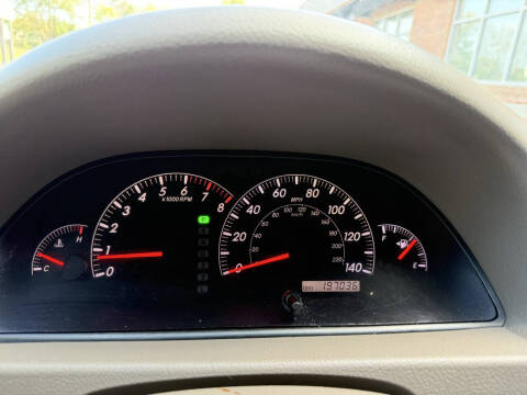 2005 Toyota Camry LE V6