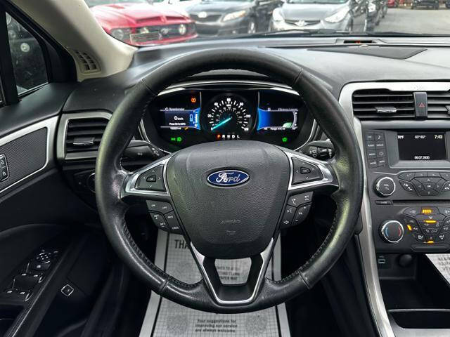 2017 Ford Fusion Hybrid SE