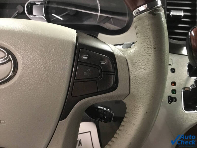 2011 Toyota Sienna Limited 7-Passenger