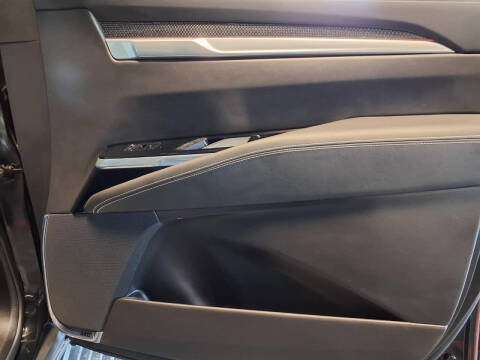 2025 Cadillac Escalade-V