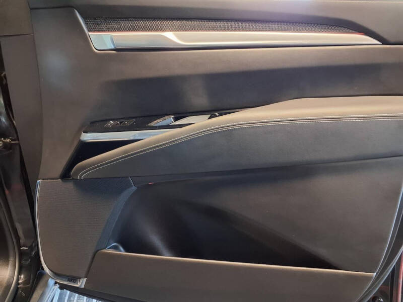 2025 Cadillac Escalade-V