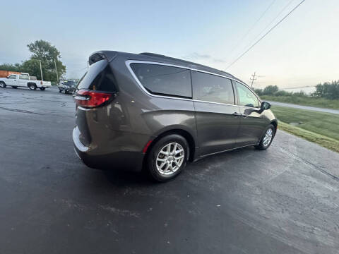 2022 Chrysler Pacifica Touring L
