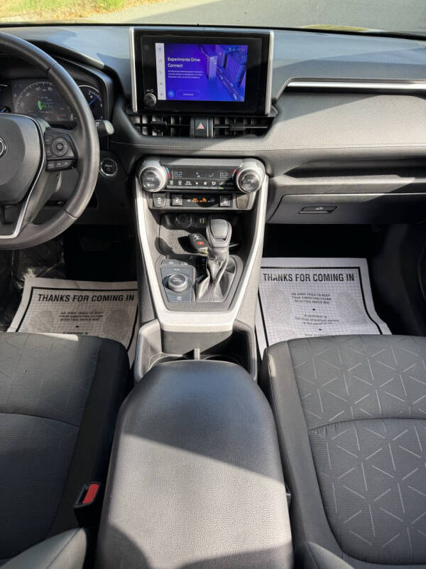 2024 Toyota RAV4 Hybrid XLE