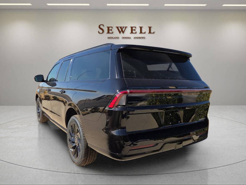 2026 Lincoln Navigator L Reserve