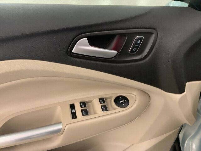 2013 Ford C-MAX Hybrid SE