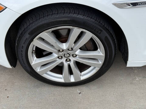 2012 Jaguar XJL Portfolio