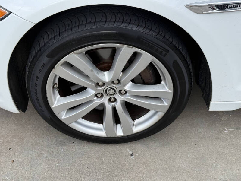 2012 Jaguar XJL Portfolio