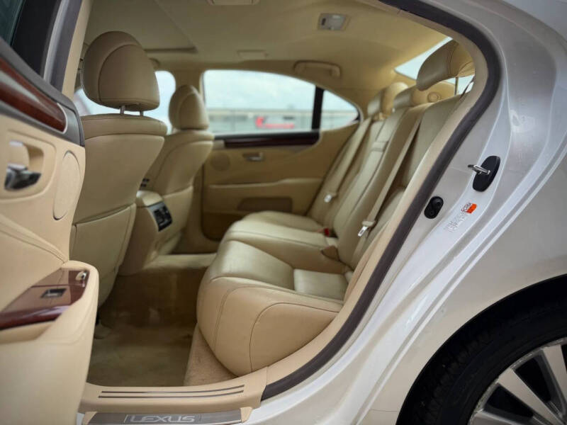2017 Lexus LS 460
