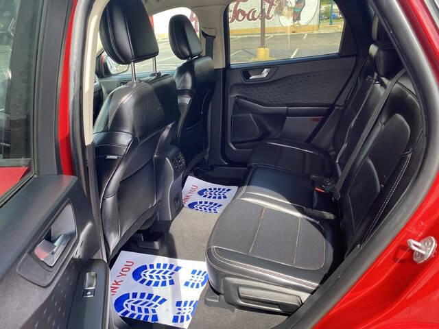 2020 Ford Escape SEL