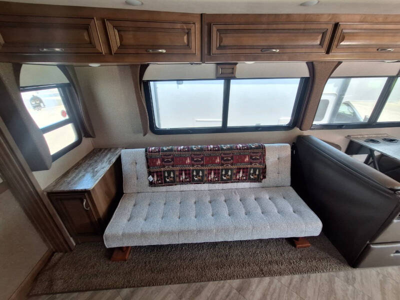 2020 Fleetwood RV Bounder 35K