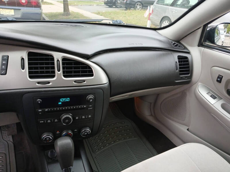 2007 Chevrolet Monte Carlo LS