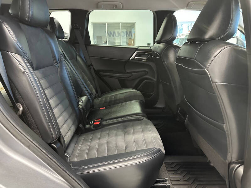 2022 Mitsubishi Outlander SE