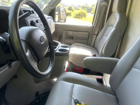 2016 Ford E-Series E-450 SD