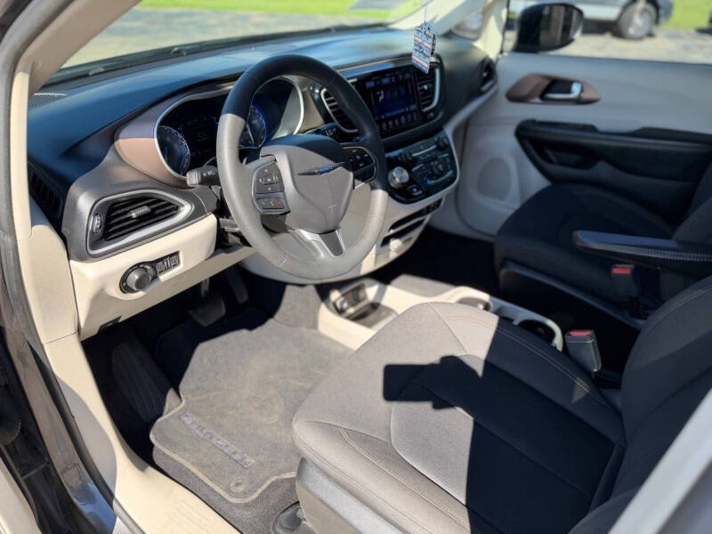 2017 Chrysler Pacifica Touring