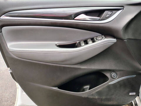 2020 Buick Enclave Essence