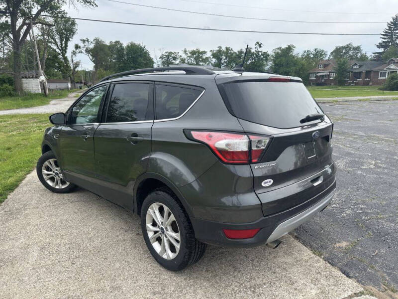 2018 Ford Escape SE