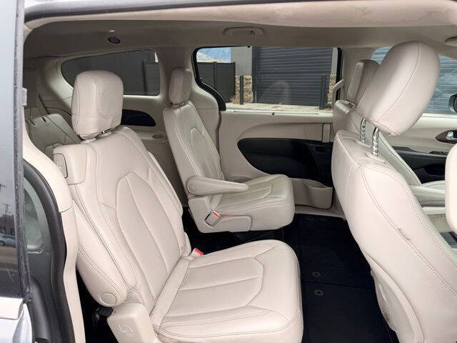 2021 Chrysler Voyager LXi