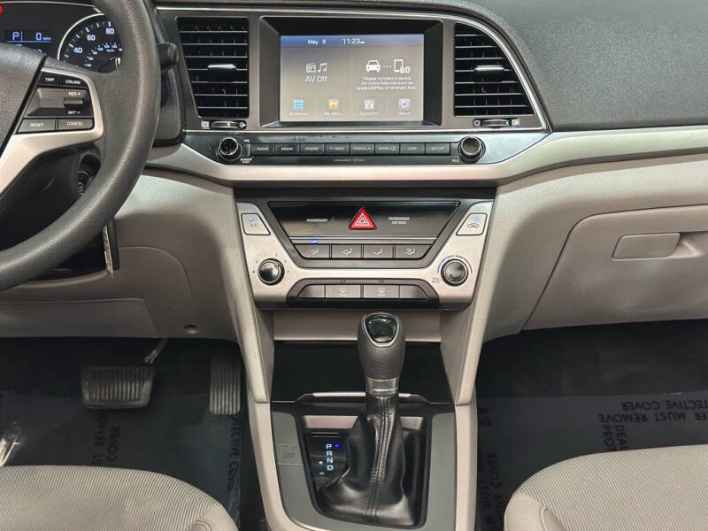 2017 Hyundai Elantra