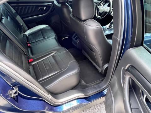 2016 Ford Taurus SHO