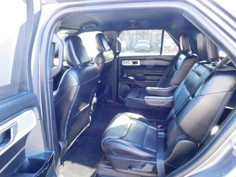 2022 Ford Explorer ST