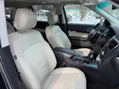 2016 Ford Explorer Platinum