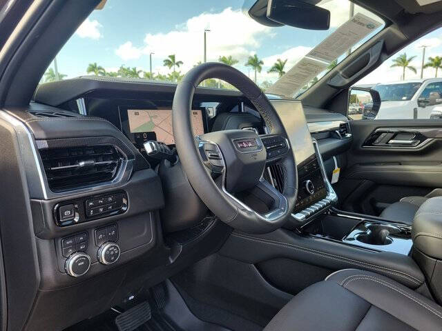 2025 GMC Yukon XL Elevation