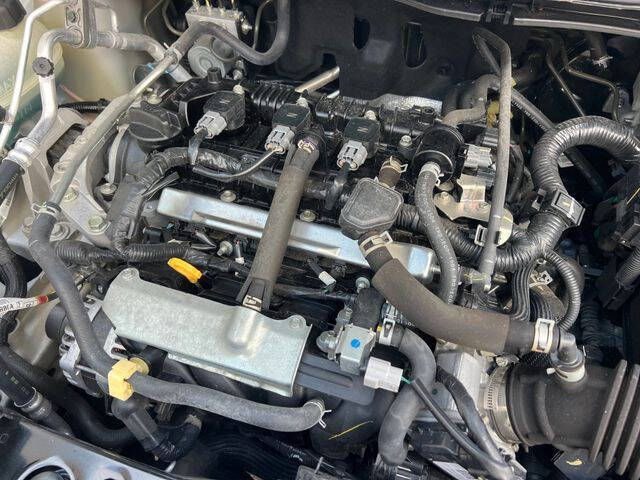 2022 Nissan Versa SR