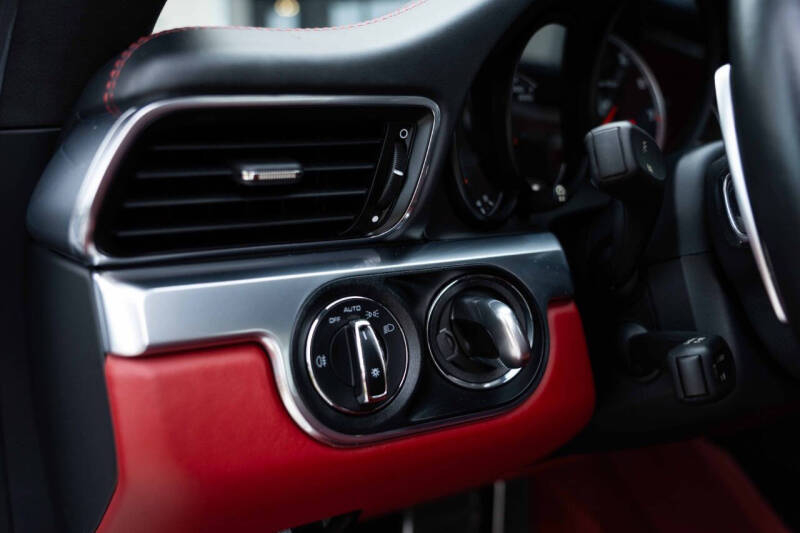 2015 Porsche 911 Turbo